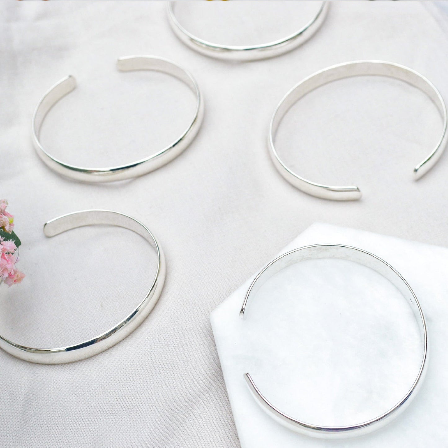 Silver Round Bangle