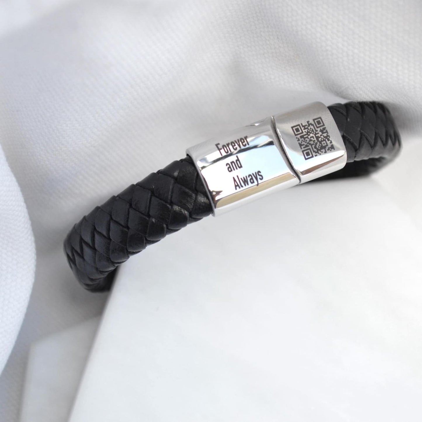Personalized Men's Leather Bracelet with Engraved Text & QR Code